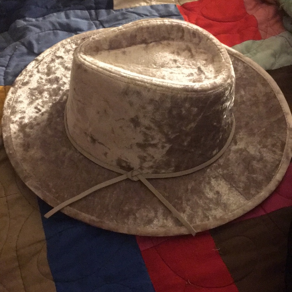 Taupe crushed velvet derailed fedora
